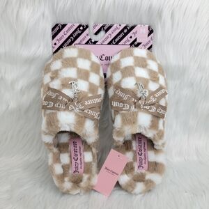 Juicy Couture Faux Fur Closed Toe Slippers.